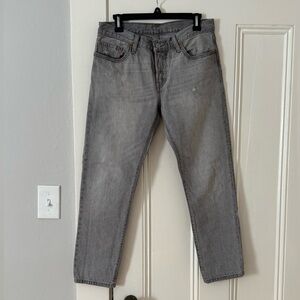 Levi's 501 Women’s Straight Jeans in Light Gray